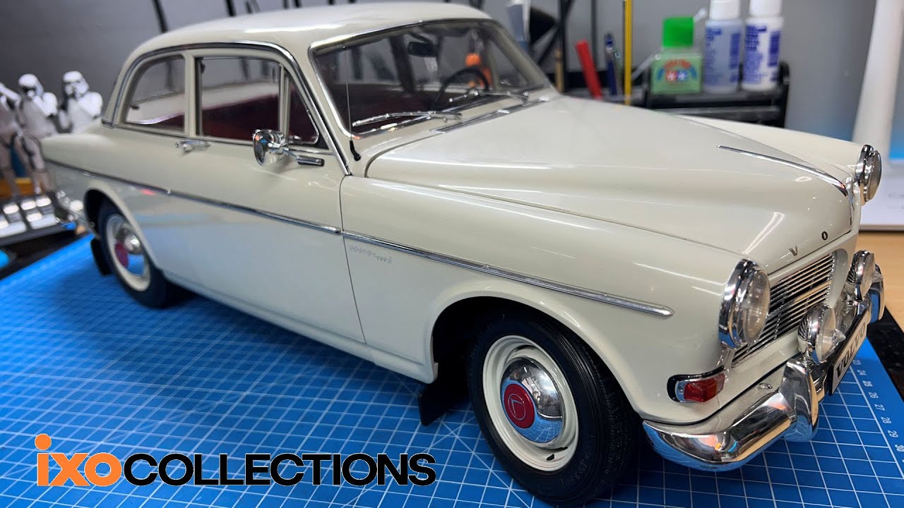 IXO Collections - Build the Volvo Amazon 122S Completed Model