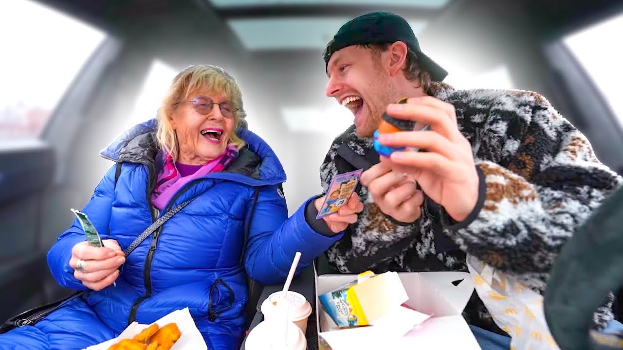 MET OMA DOOR DE MCDRIVE 😂😂😂 #3866