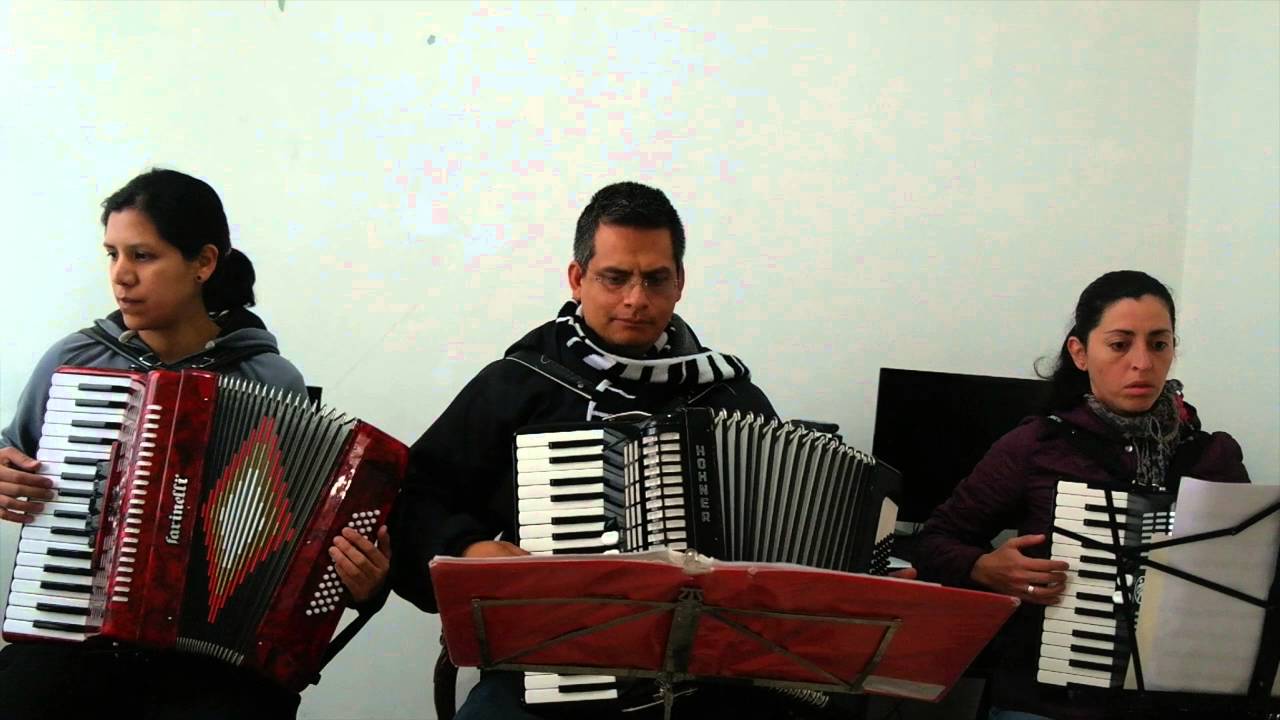 Clases de acordeón - Iram Gallardo