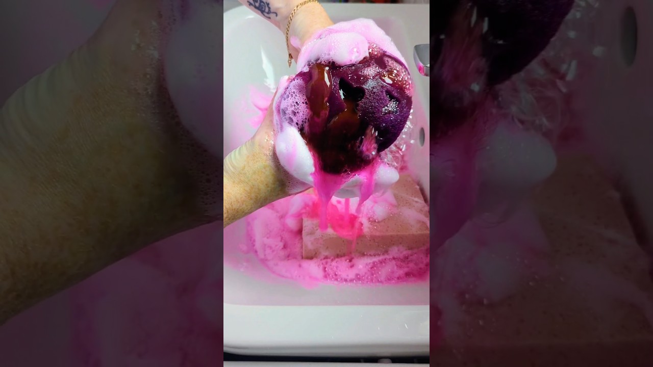#asmrvideos #cleantok #oddlysatisfying #spongerinse #relax #oddlysatisfyingvideos #spongeasmr #fyp