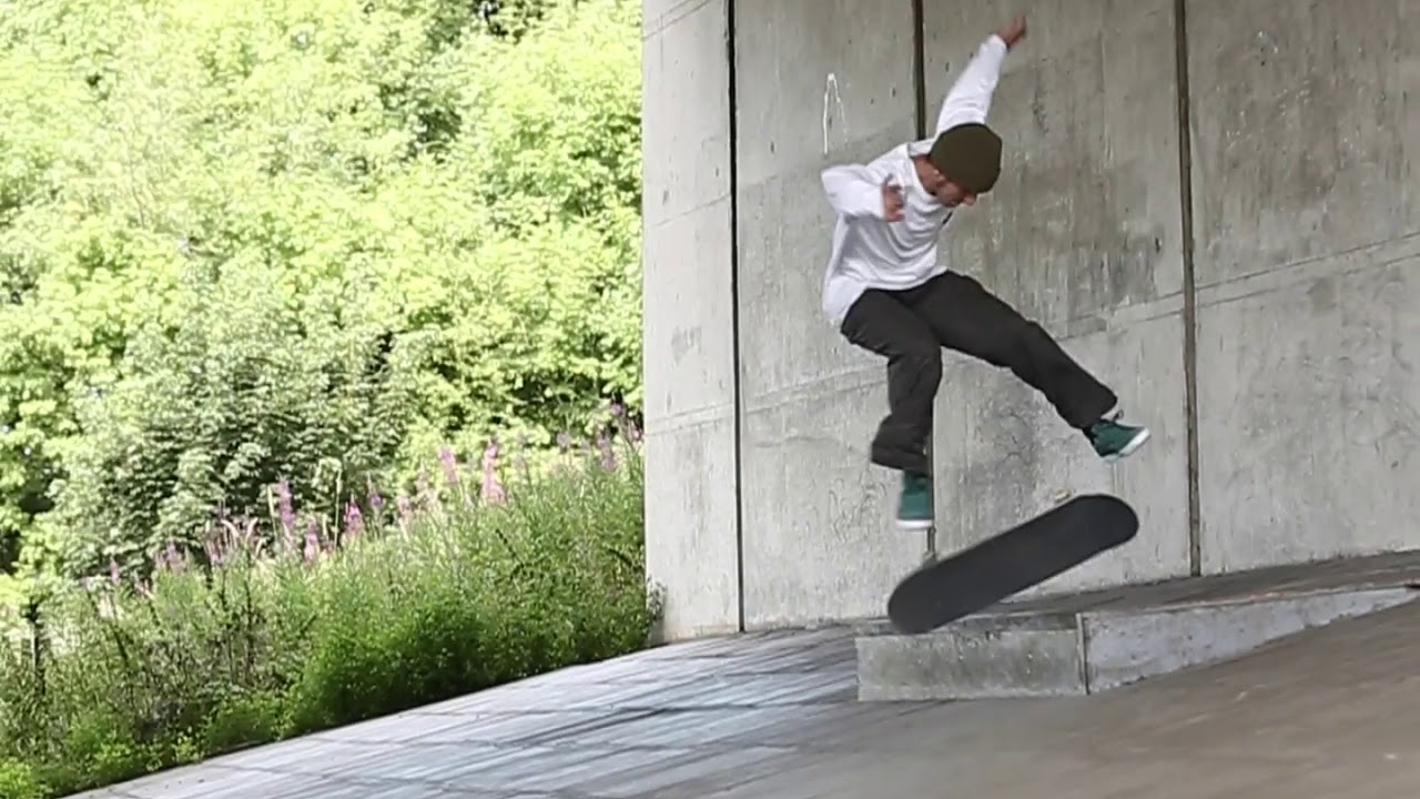 Jed Coldwell in Cottonopolis