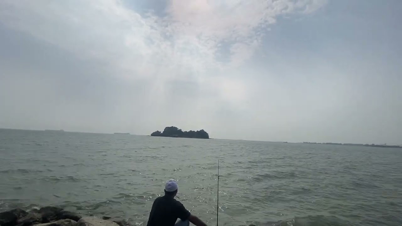 Santai hujung minggu guys pancing,tambak pantai melaka 2026 #channelsubscribe #fishing 