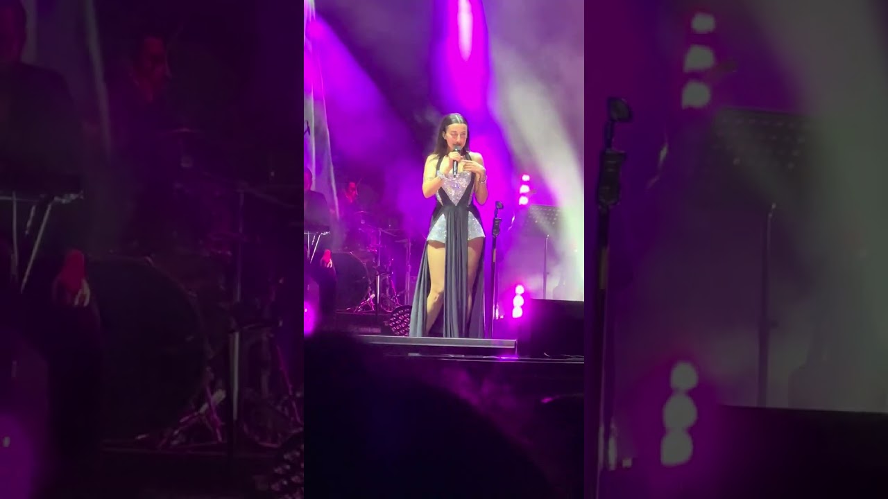 Melike Şahin- İsyan (konser)