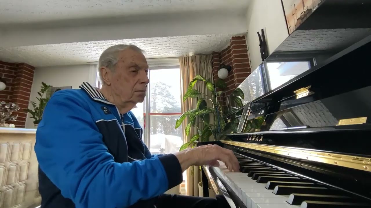 Nonno Rico Piano - Snowy Day