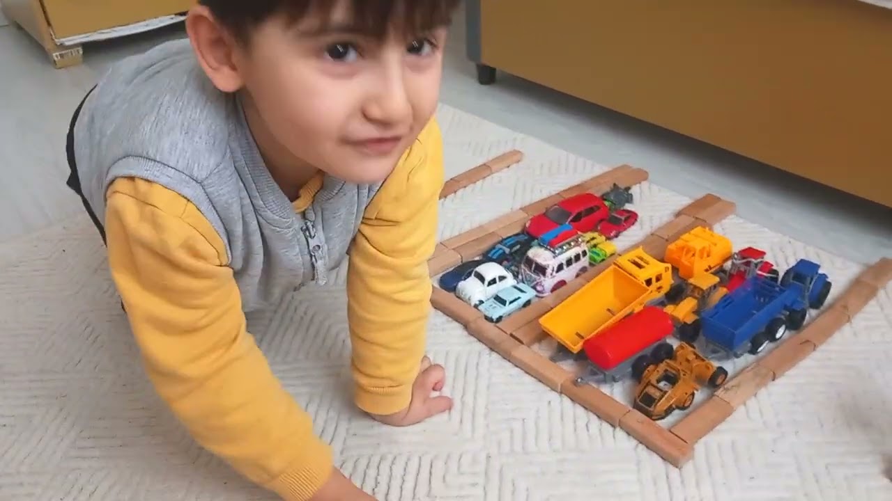 Jenga tahtalarıyla sınırları zorladım! Güney Şehrin en sağlam otoparkını  yaptı.