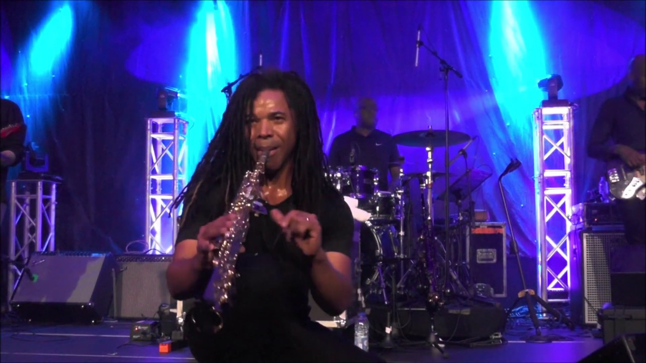 Pleasure Seeker - Paul Taylor at 3. Algarve Smooth Jazz Festival (2018)