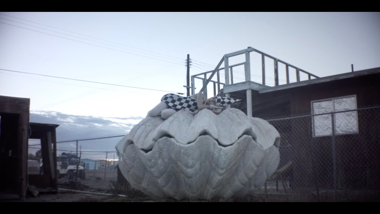 WASTEPLANET shortfilm by Susanna Della Sala
