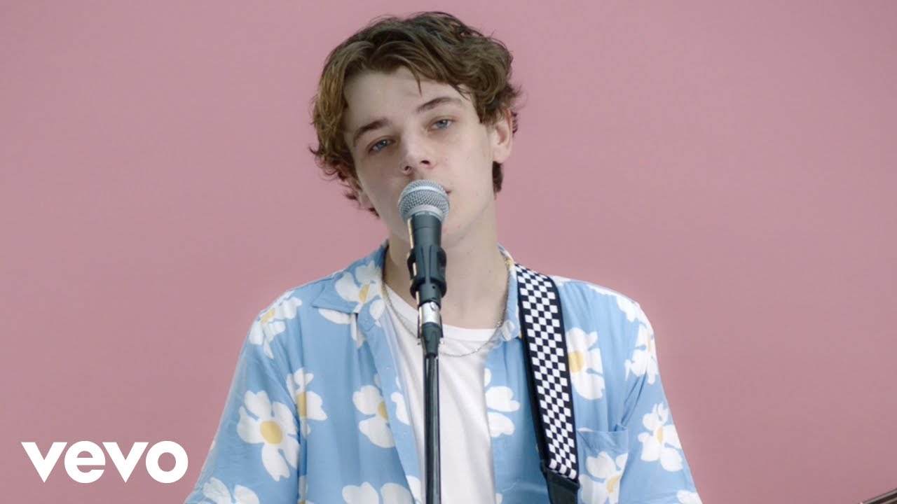 Thomas Headon - Loving You (Official Music Video)