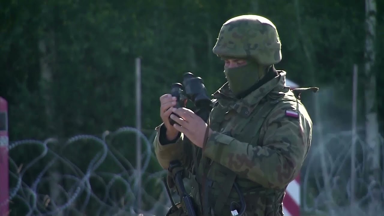 Poland 'illegally pushed migrants back' to Belarus