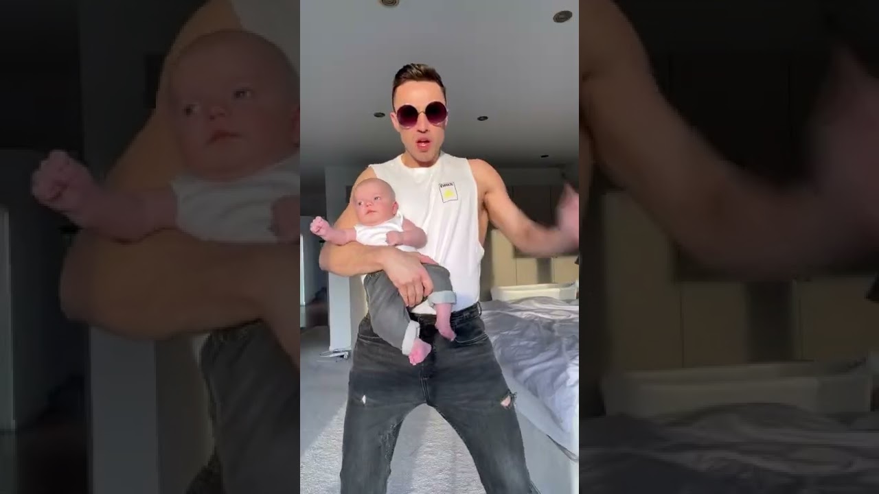 🤭- Gay Dads