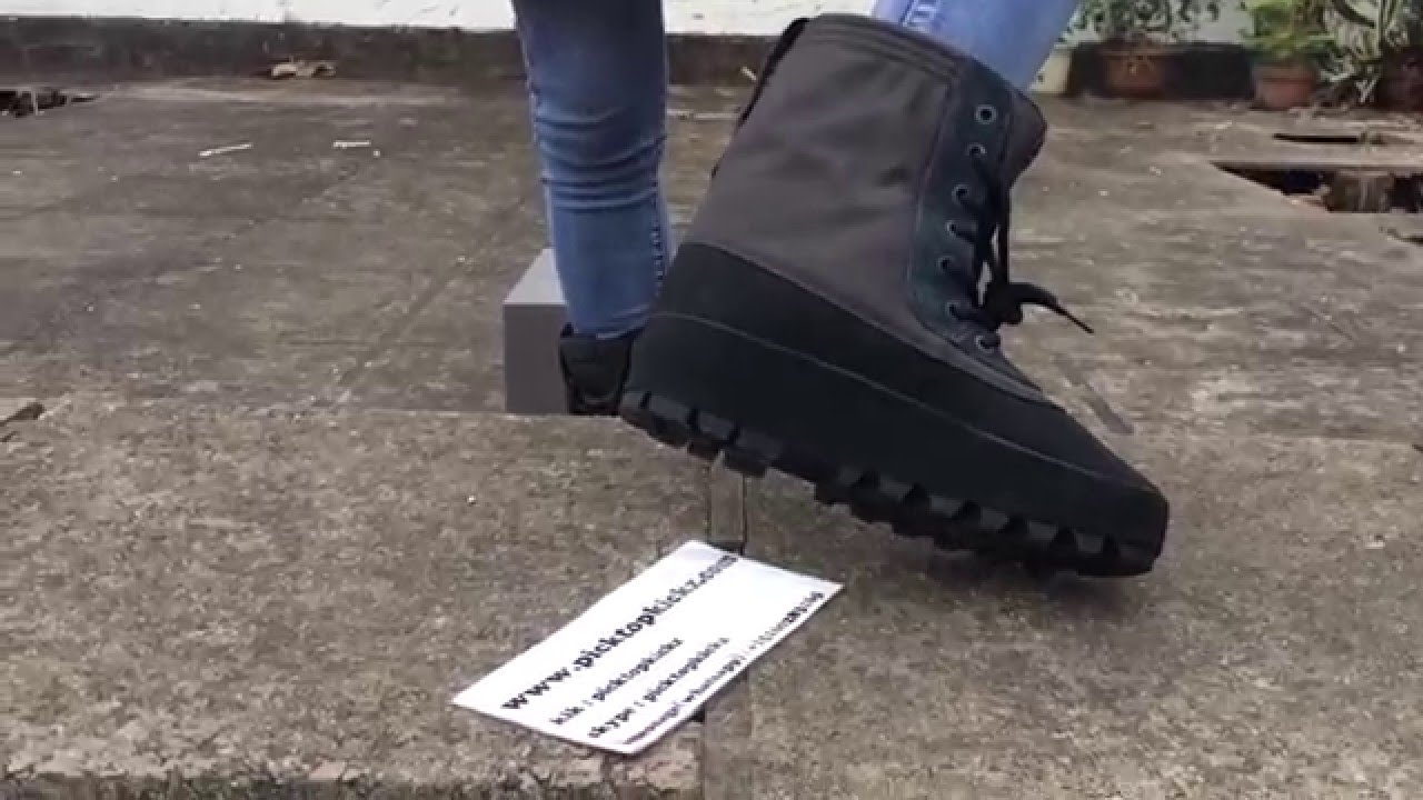 ADIDAS YEEZY 950 BOOT PIRATE BLACK