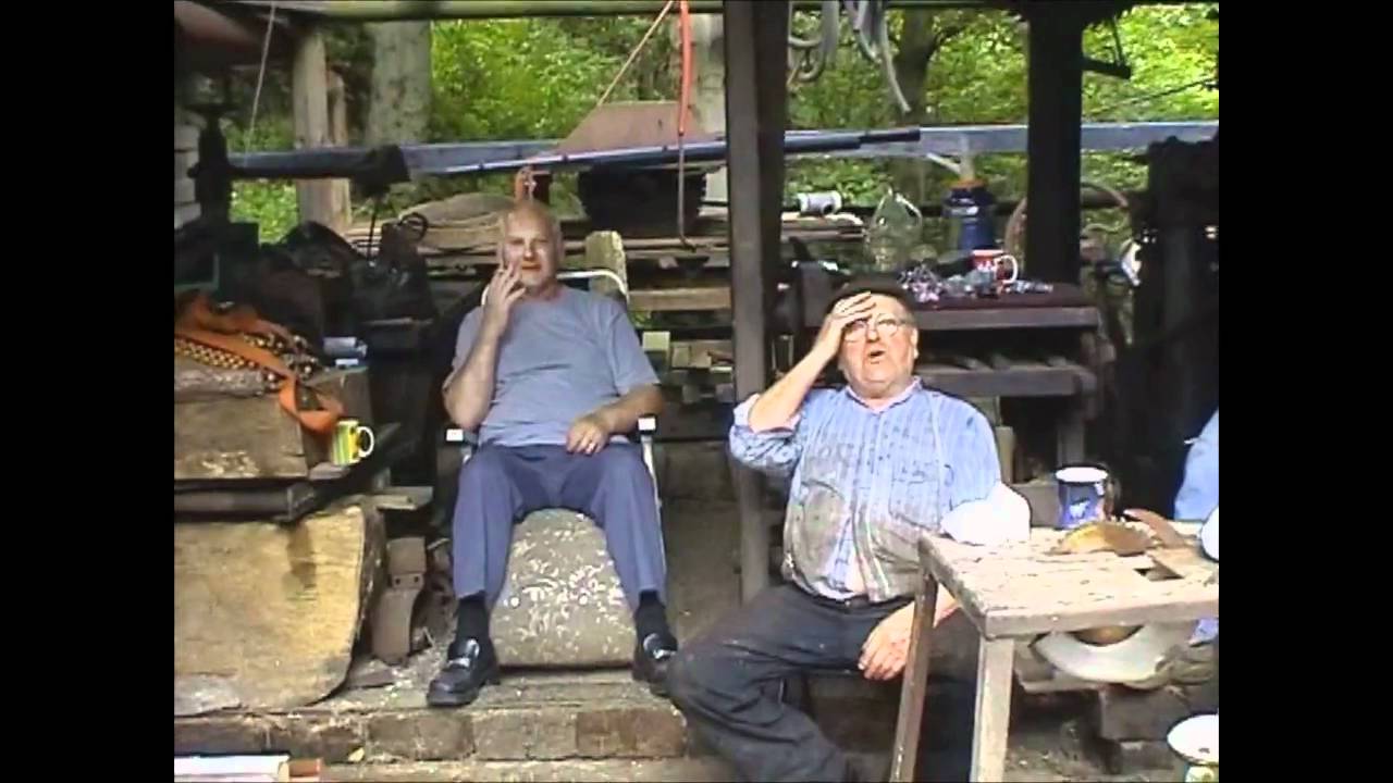 The REAL Fred Dibnah - A tea break for the Shaft diggers!