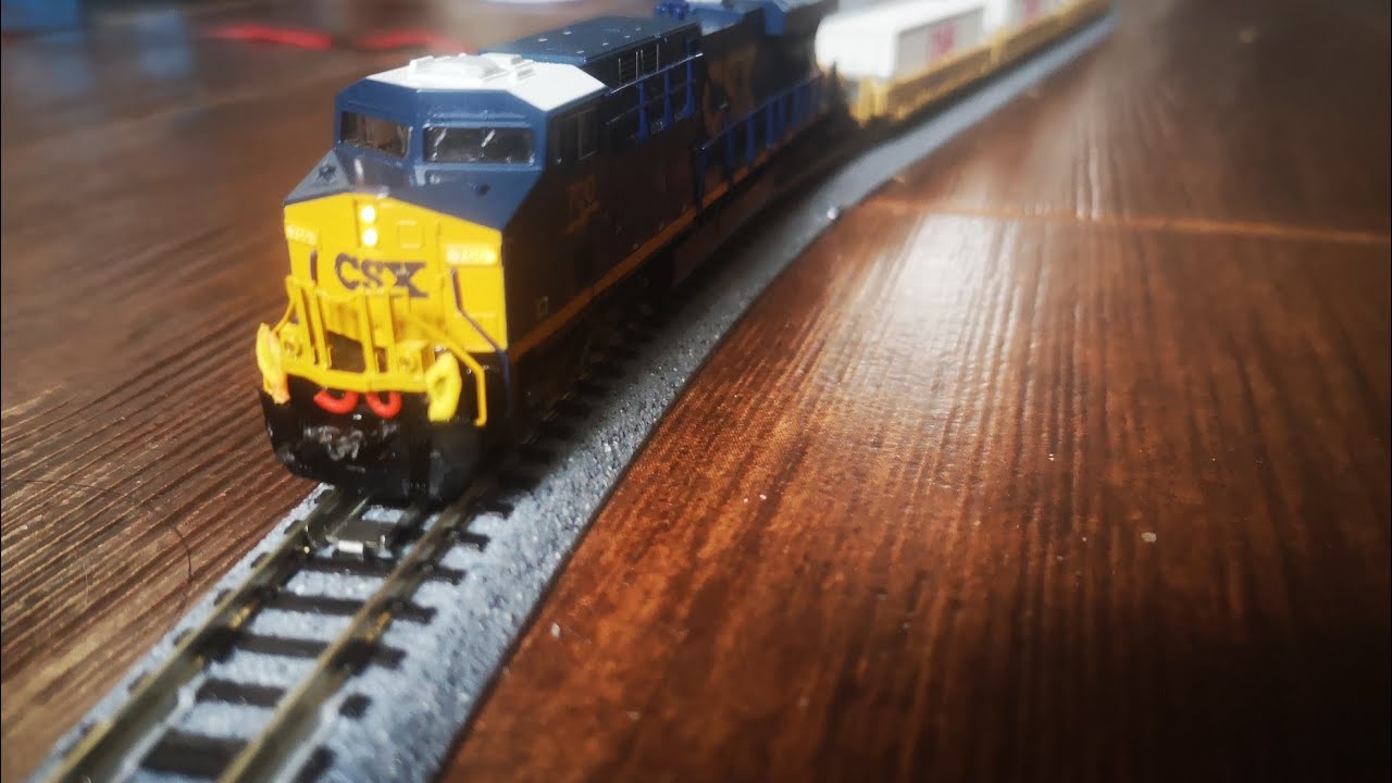 kato n scale EMD ES44AN CSX + kato 5 CAR SET dttx maxi-I | the_lirn_