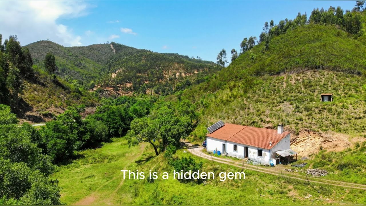 Your opportunity for a new lifestyle in Marmelete, Monchique