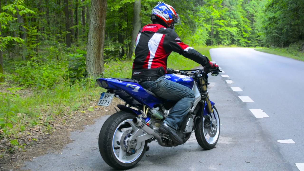 Paweł and Yamaha R1 RN04 with Dominator exhaust - sound, wheelie and burnout