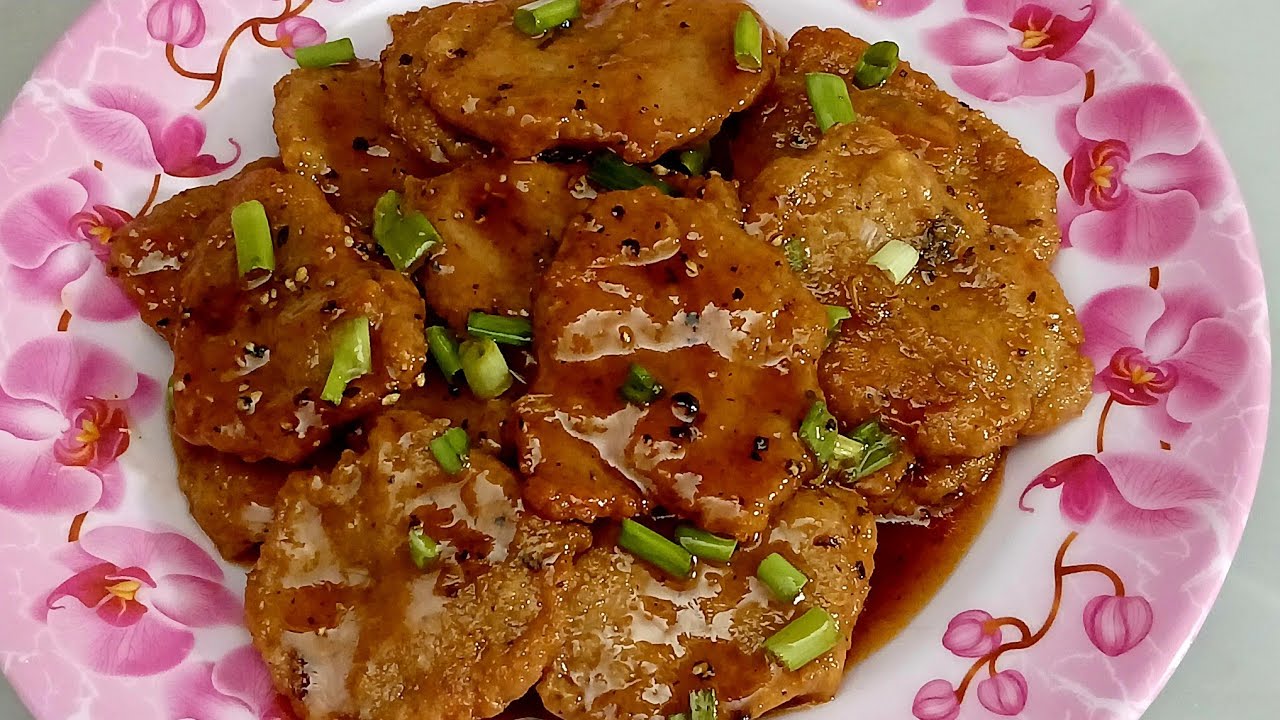 THỊT NẠC CHAY KHO TIÊU nhờ thêm thứ này ,gia đình ai cũng thích .Siêu ngon ,hao cơm ./Khoetran.