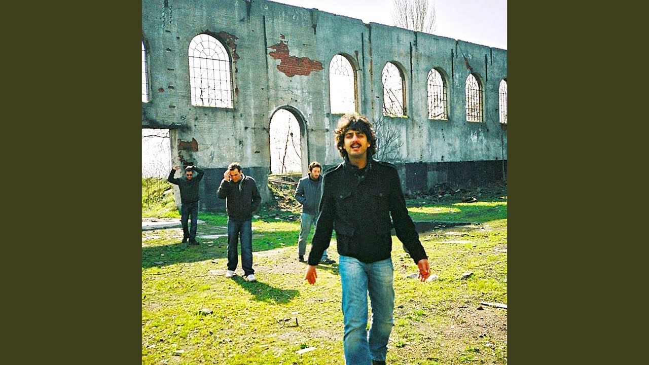 Yalnızdık Birlikte