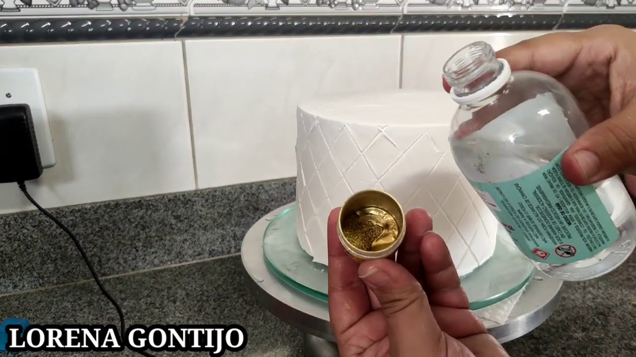 BOLO BATIZADO | EFEITO CAPITONÊ | LORENA GONTIJO