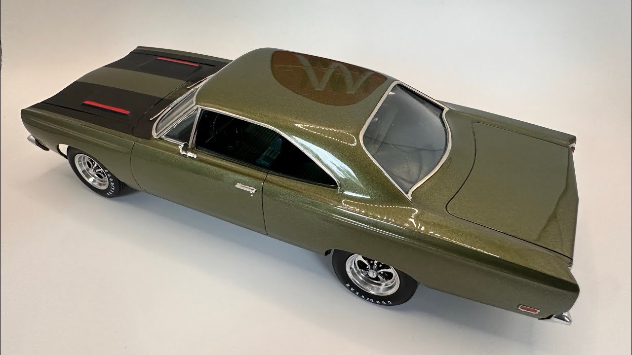 1969 Plymouth Roadrunner final.  Johan/AMT/Revell/HMW kitbash.
