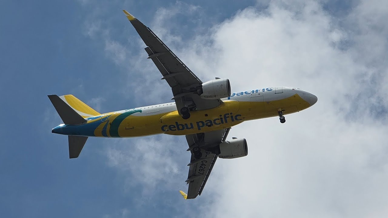Cebu Pacific Flight 5J 4761 Flying Over Davao City.