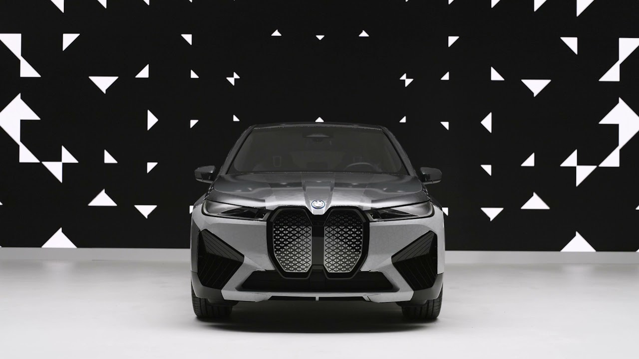 A Exterior Tour of the BMW iX Flow featuring E Ink