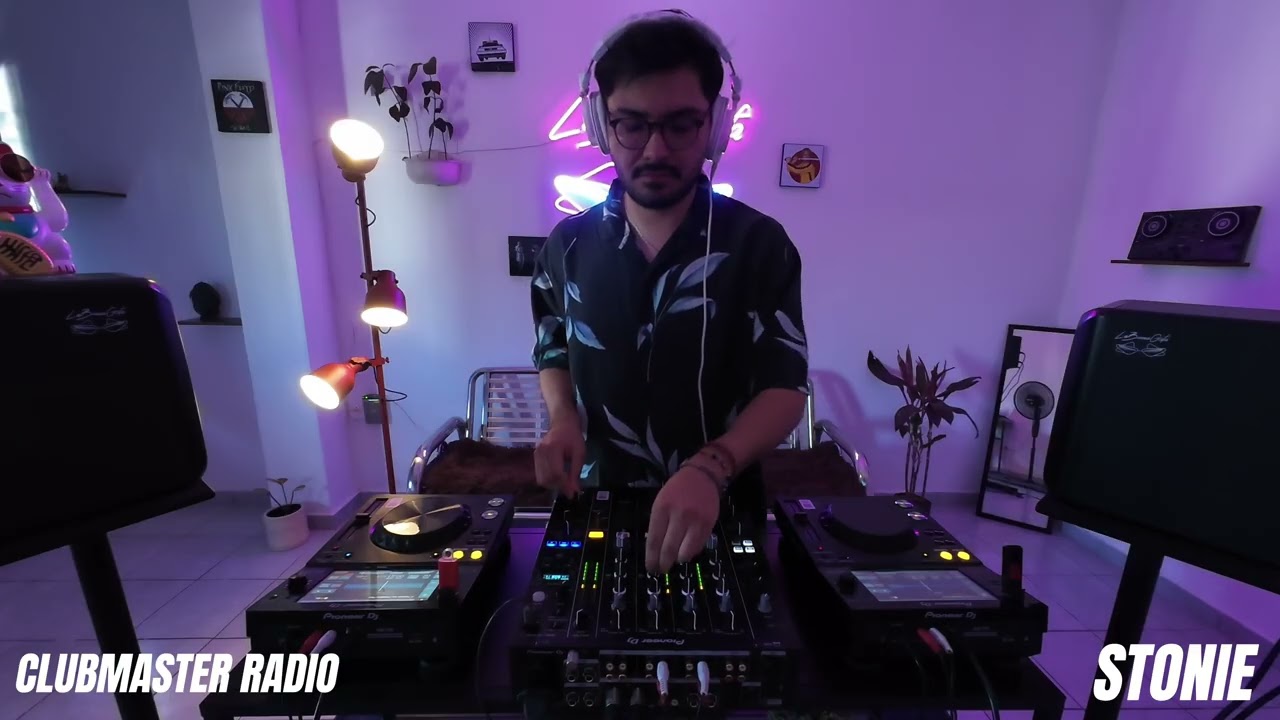 CLUBMASTER by La Buena Gafa presents STONIE