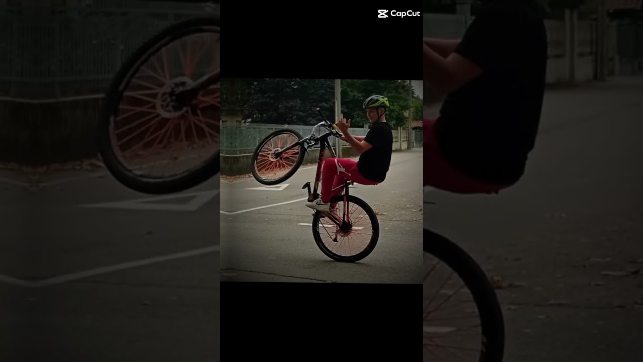 #bike #mtb #bikelover #cycling #bikelife #halloween #downhill #mtblife #stunt @Fontanaprorider