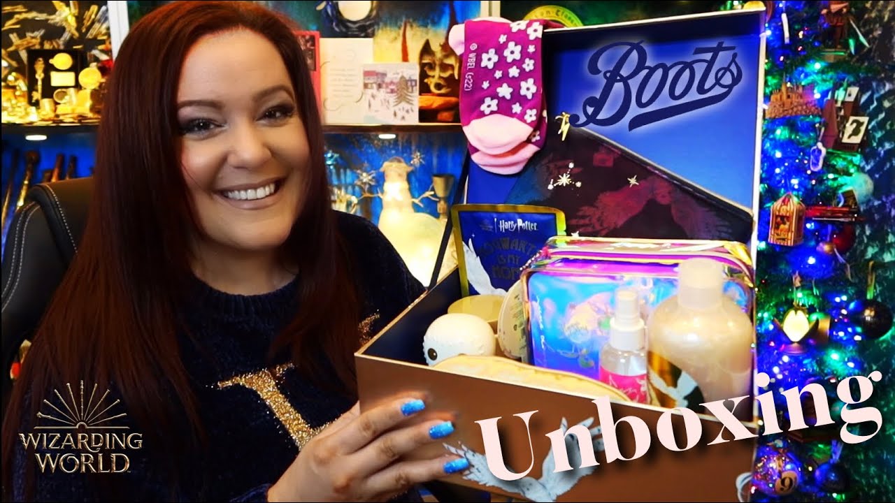 ⚡️FIRST LOOK - #HARRYPOTTER BOOTS UK CHRISTMAS 2022 UNBOXING | VICTORIA MACLEAN