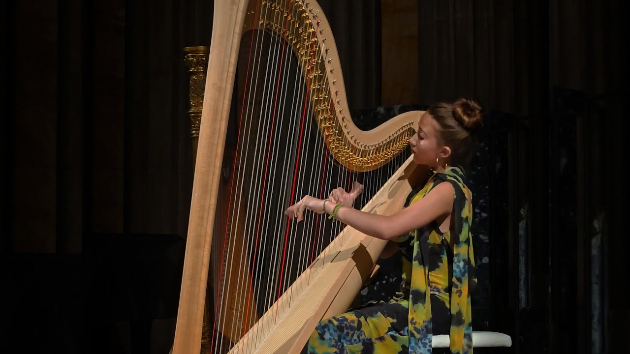 Sophia Cori Dussek - Sonatina in C minor, 1st movement. Eliška Holá – harp.