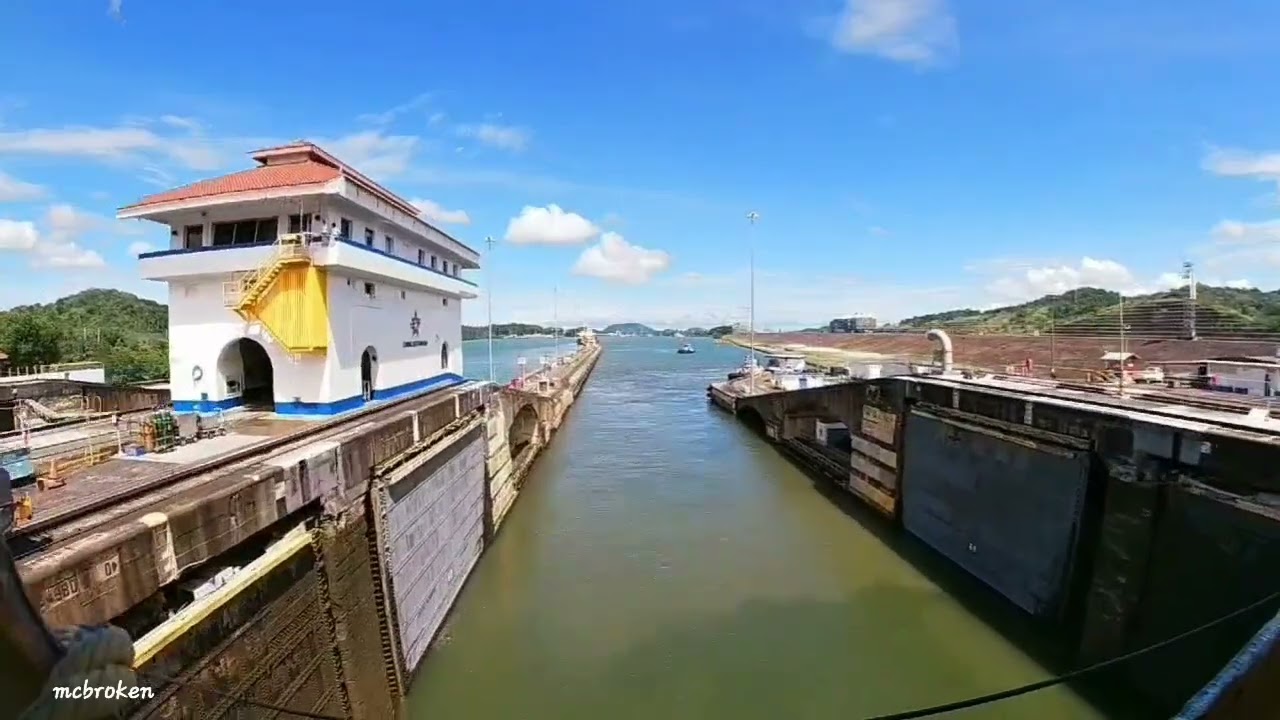 The Panama Canal: Atlantic to Pacific in 12hrs