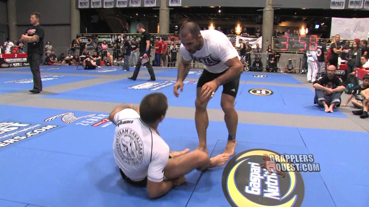 SUBMISSION! Romulo Cavalcanti vs Thomas Loubersanes at Grapplers Quest World Series Grappling 2012