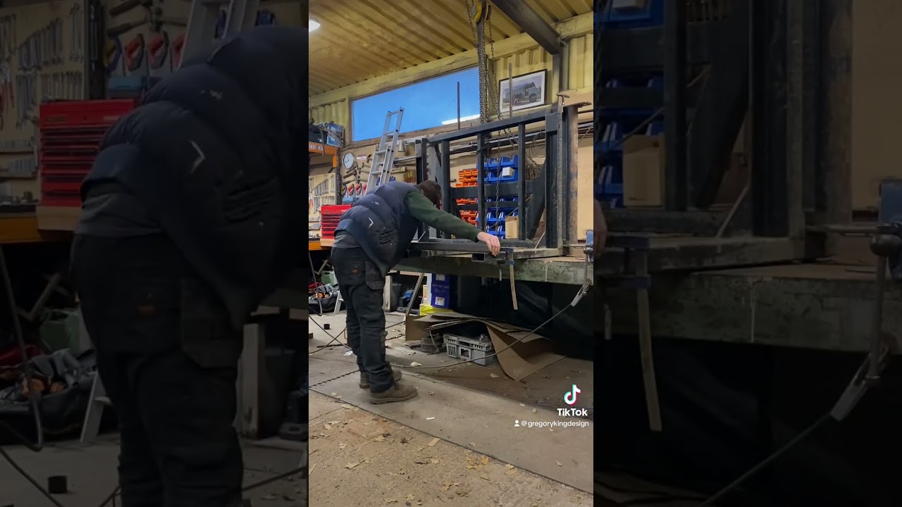 Fixing a fencing machine