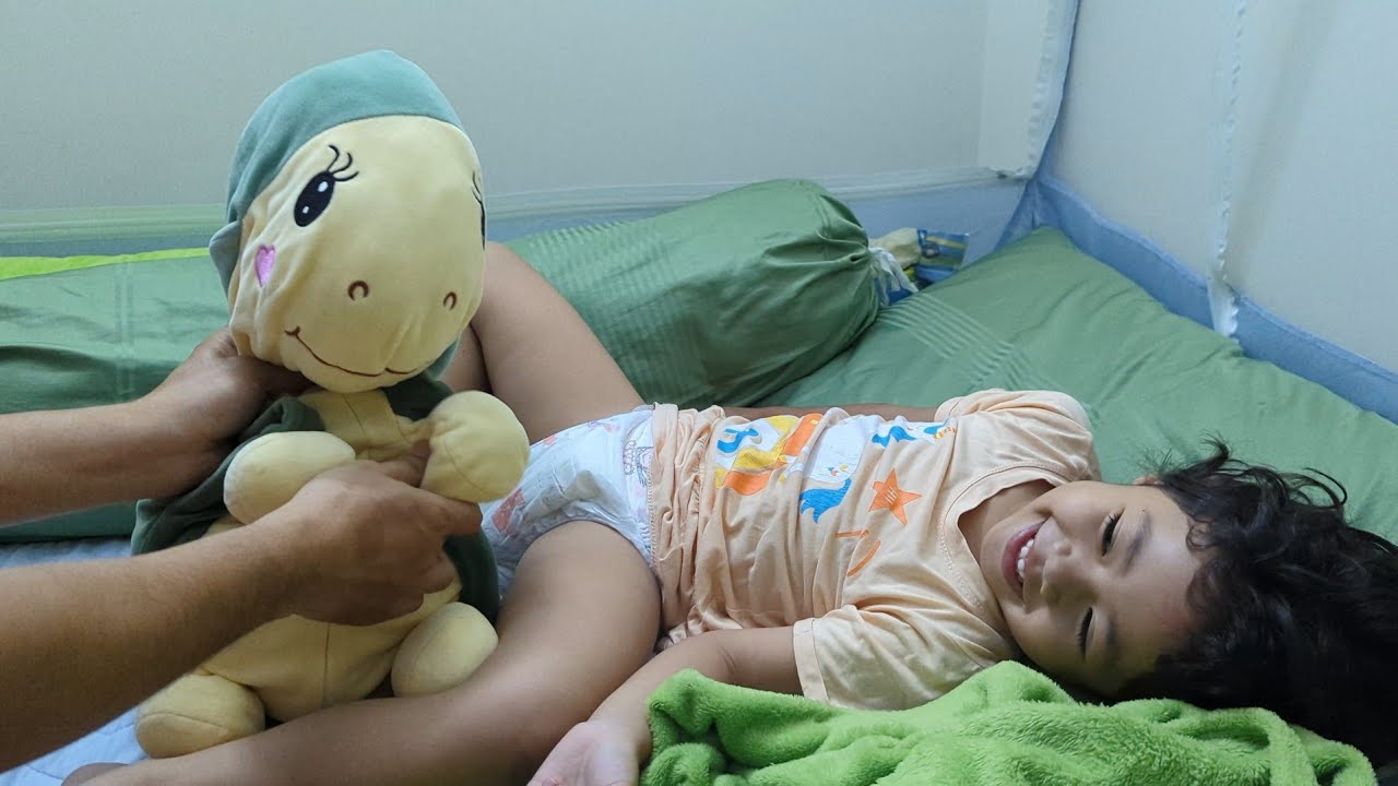 happy night play before sleeping