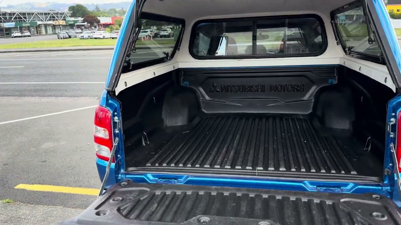 2015 Mitsubishi Triton D/C GLXR 2.4D