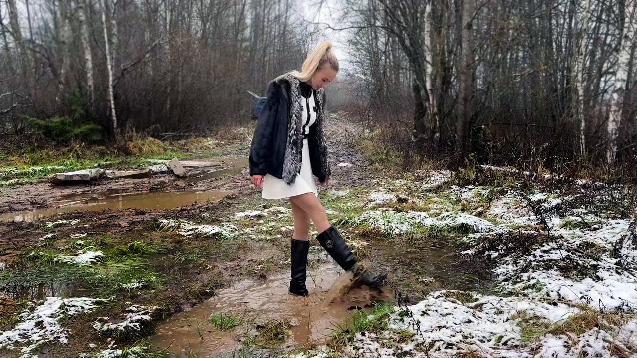 Authentic Christian Dior boots in mud and swamp, waterproof test for Dior boots (# 1646)