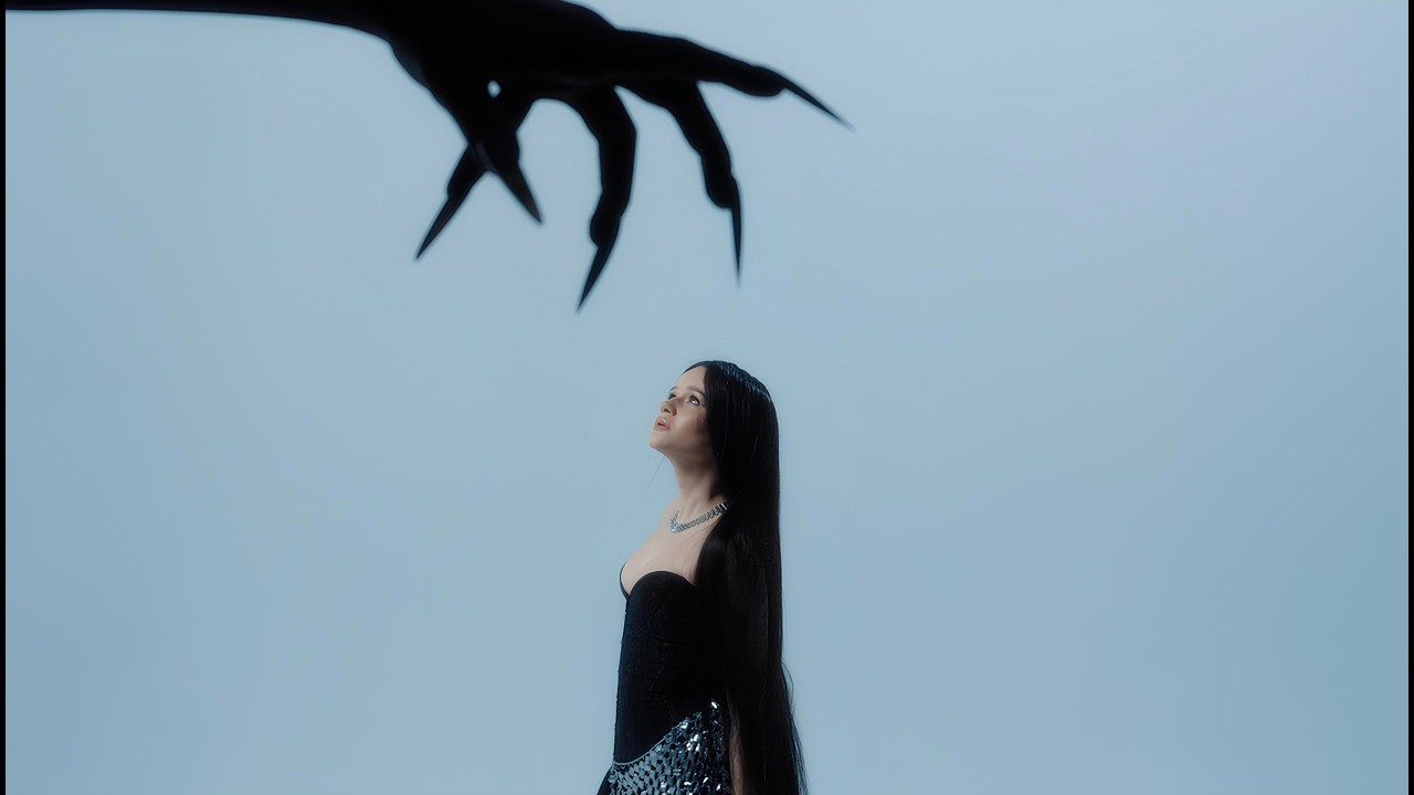 SOWA - In her control (official music video)