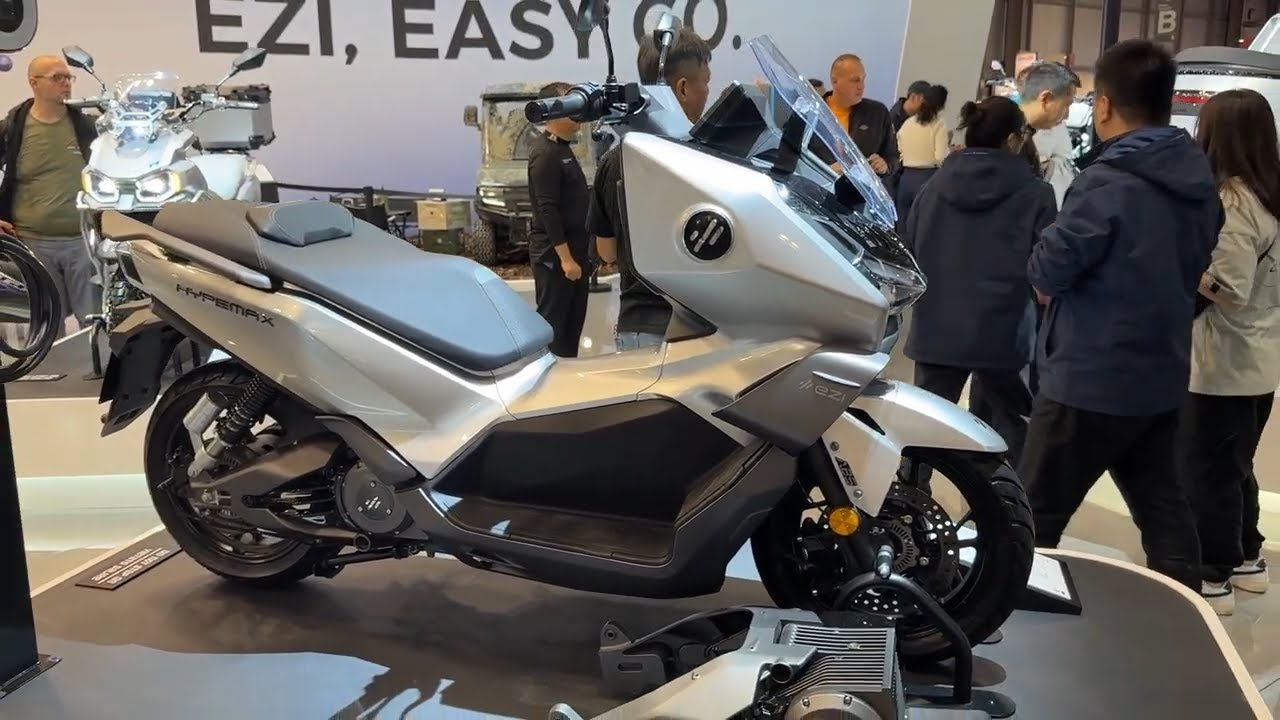 EZI Hypermax (2026) Walkaround  -  EICMA 2025