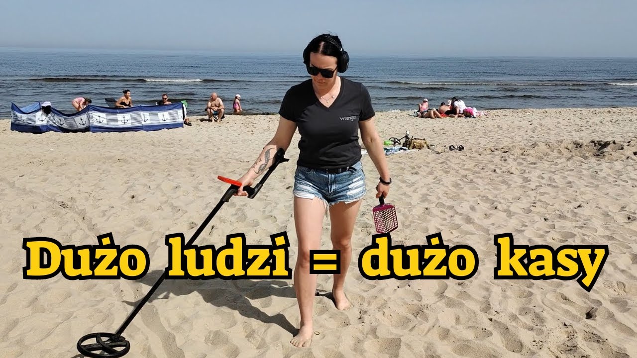 Tłumy ludzi nad morzem. Zaczyna się walka o miejsca.Poszukiwania z wykrywaczem metali.Vanlife #2024
