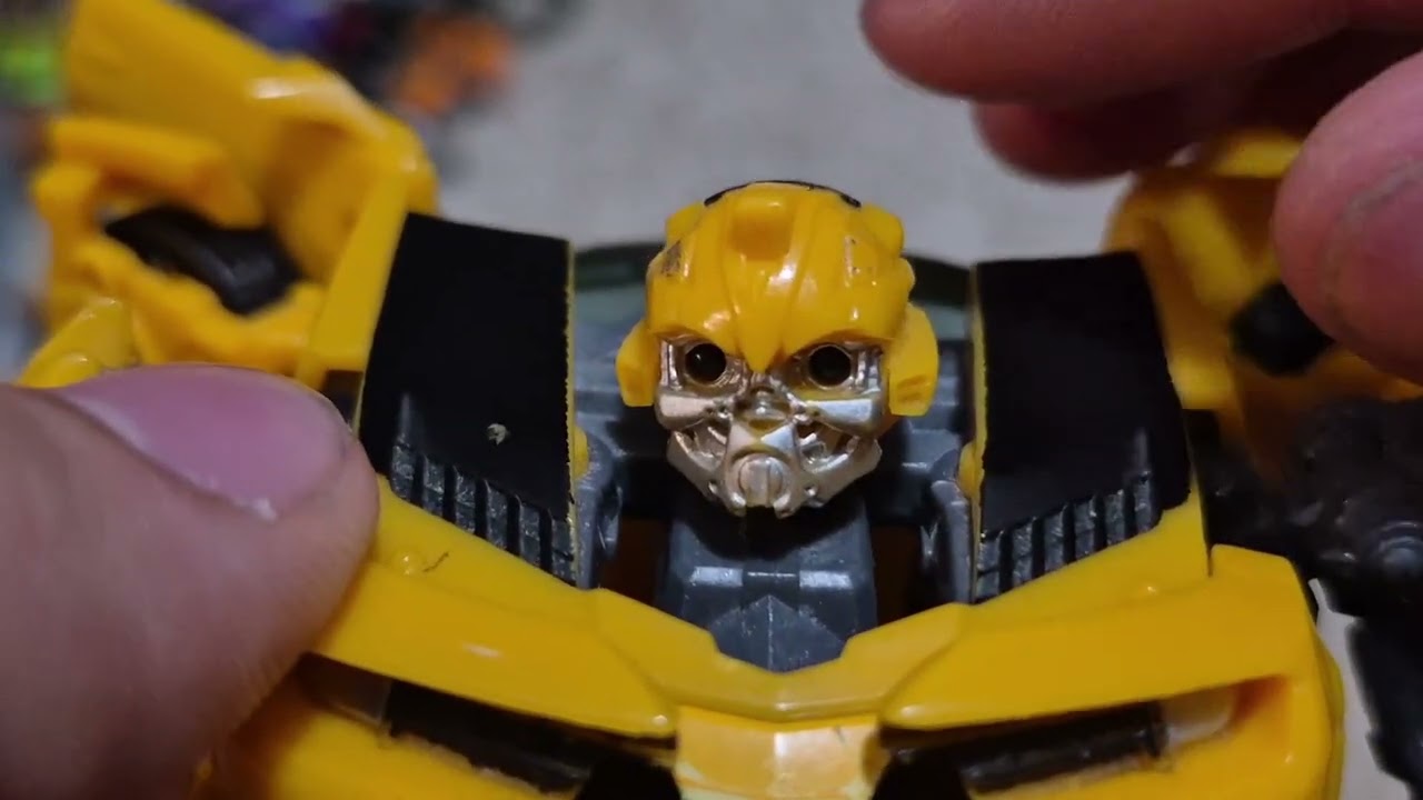 Transformers DOTM Deluxe Bumblebee review