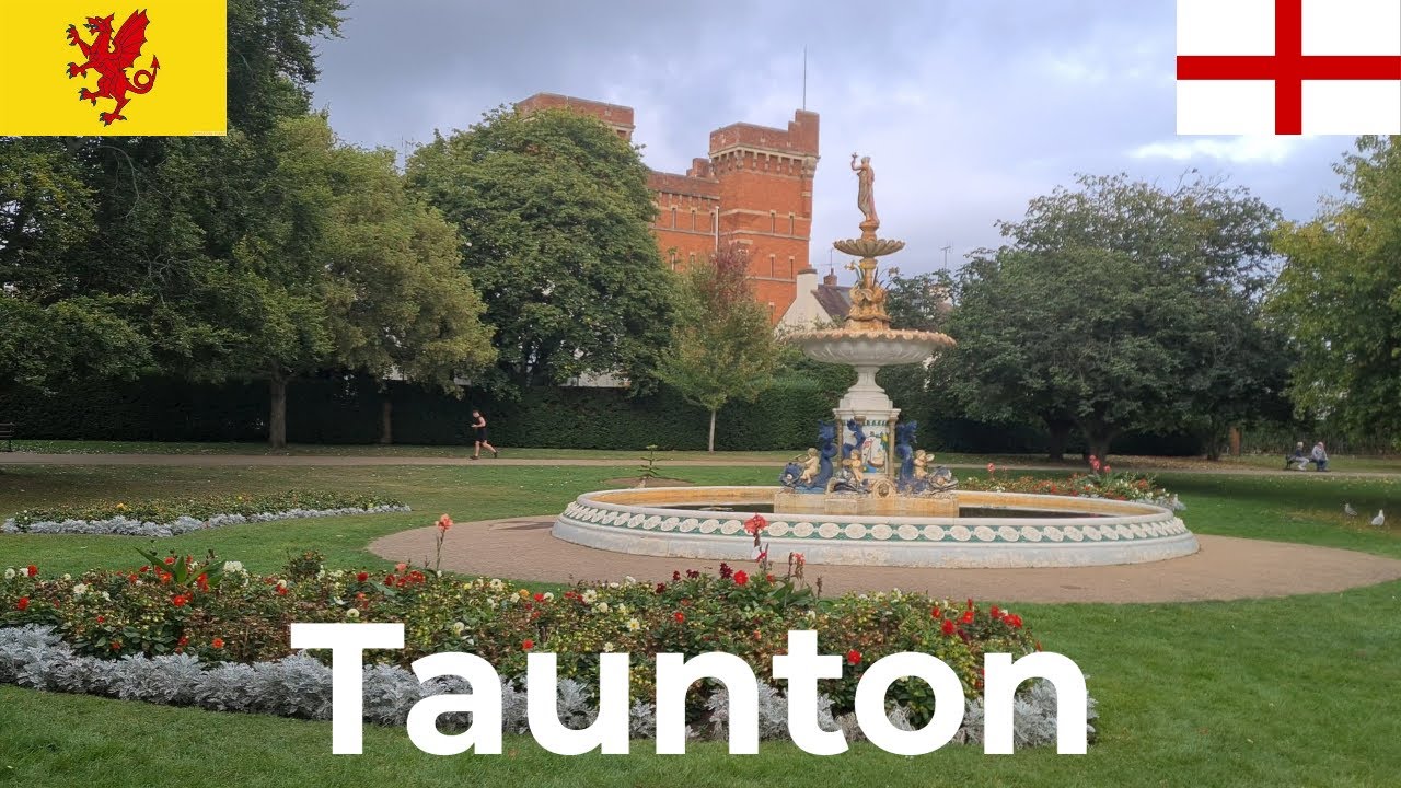 Taunton | Somerset | England | UK | Europe | 25/09/2021 | Walk