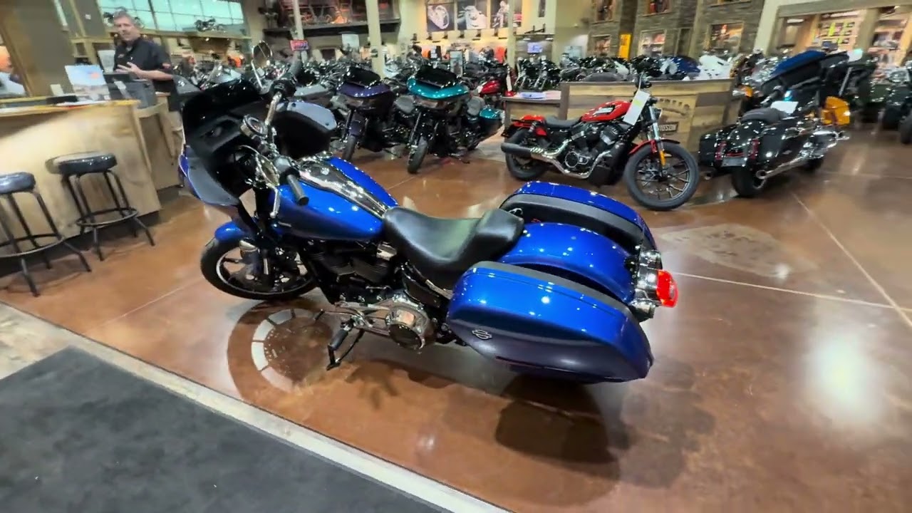 2025 Harley-Davidson Low Rider ST - 117 CI Milwaukee Eight Engine - Blue Burst