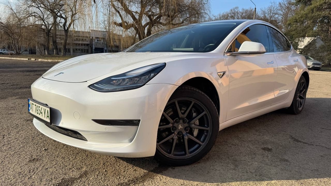 Tesla Model 3 Long Range 2018