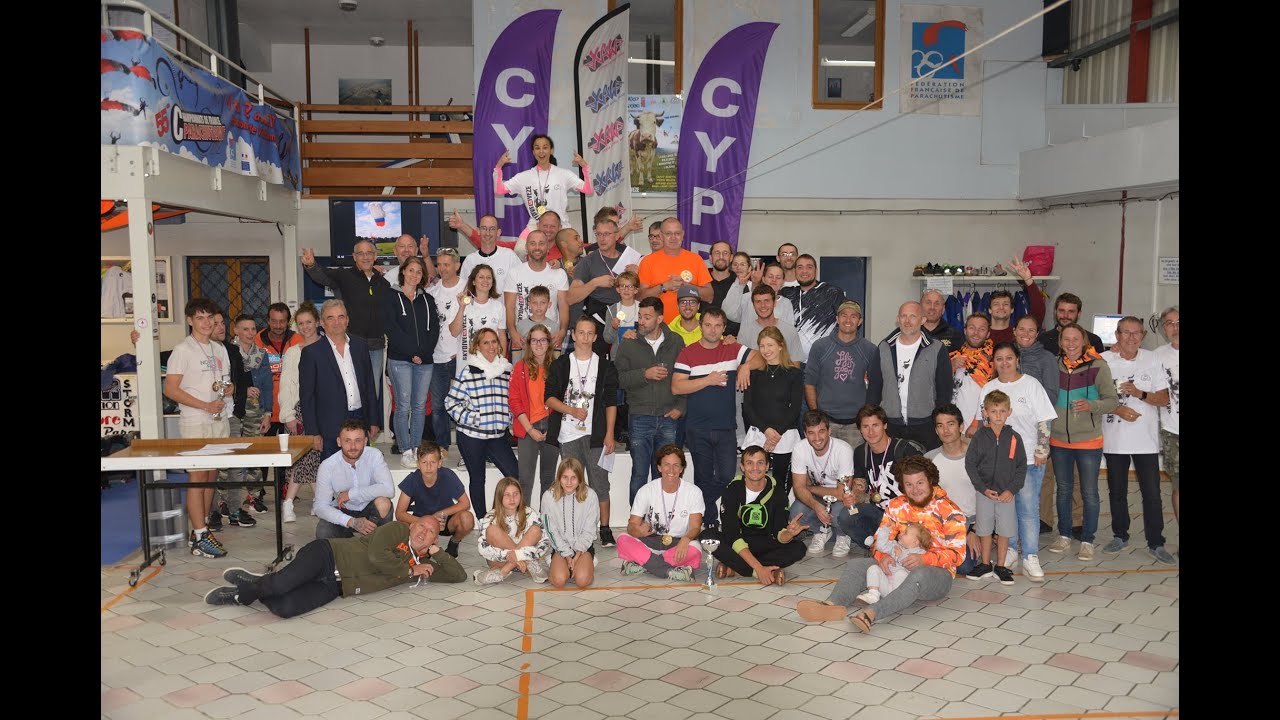 Besançon parachutisme  2021 avec Cathy Bouette Pierre Wolnik Anne-Laure Chrétien et TOINOU Boboche