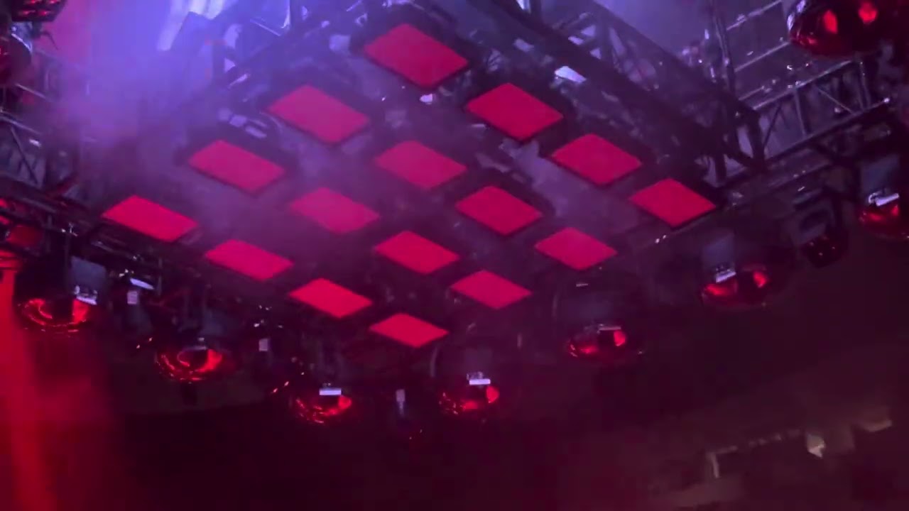 Nine Inch Nails - Sin w/ Boys Noize LIVE 4K, Chicago night 2, August 20, 2025