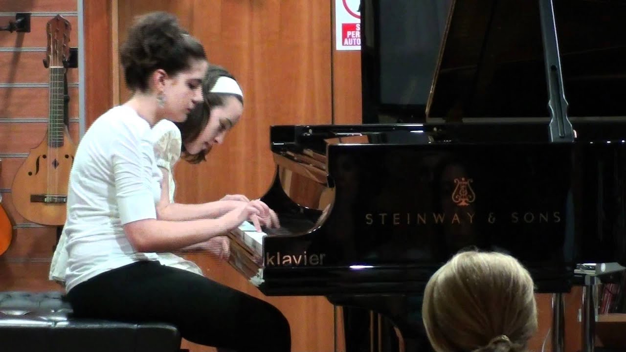 The overture of The Barber of Seville. Piano dúo 
