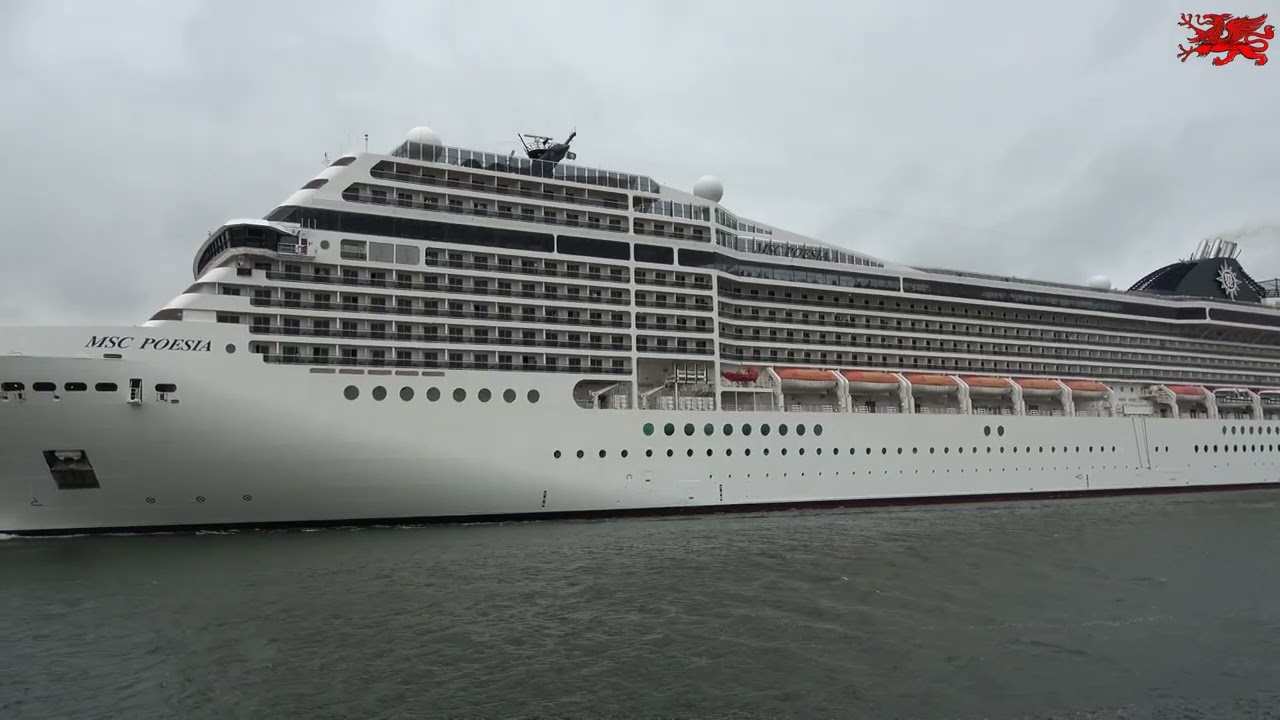 06.07.2025 Warnemünde: Das Kreuzfahrtschiff  MSC Poesia um 