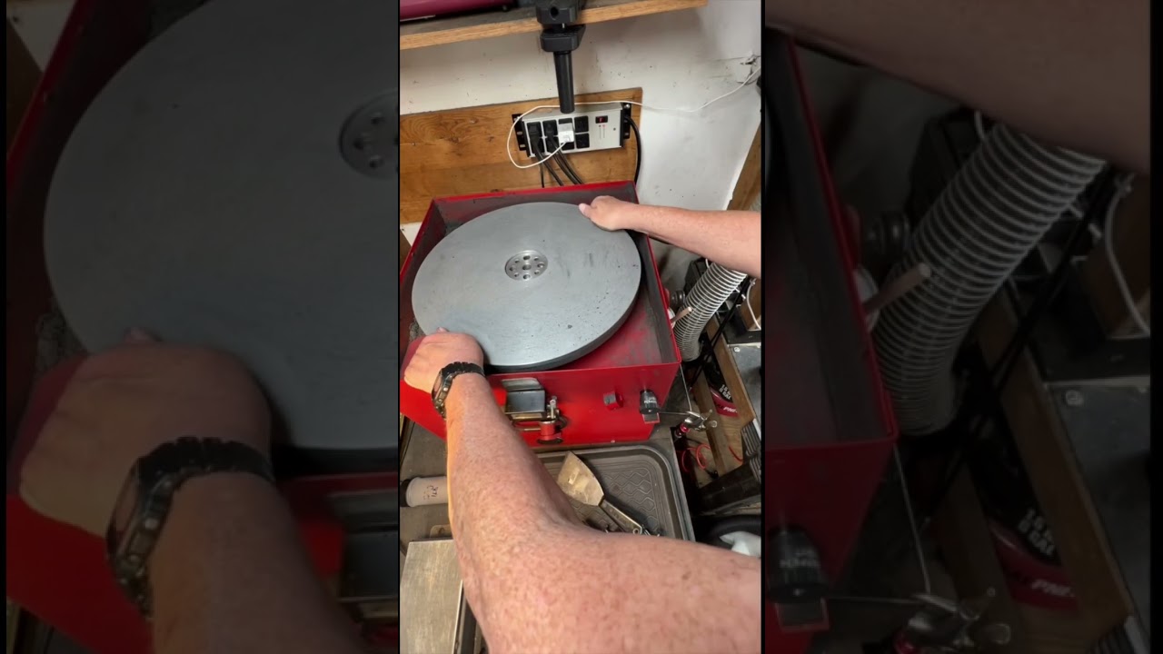 Cleaning the Nebraska Blades Clipper Blade Sharpening Machine