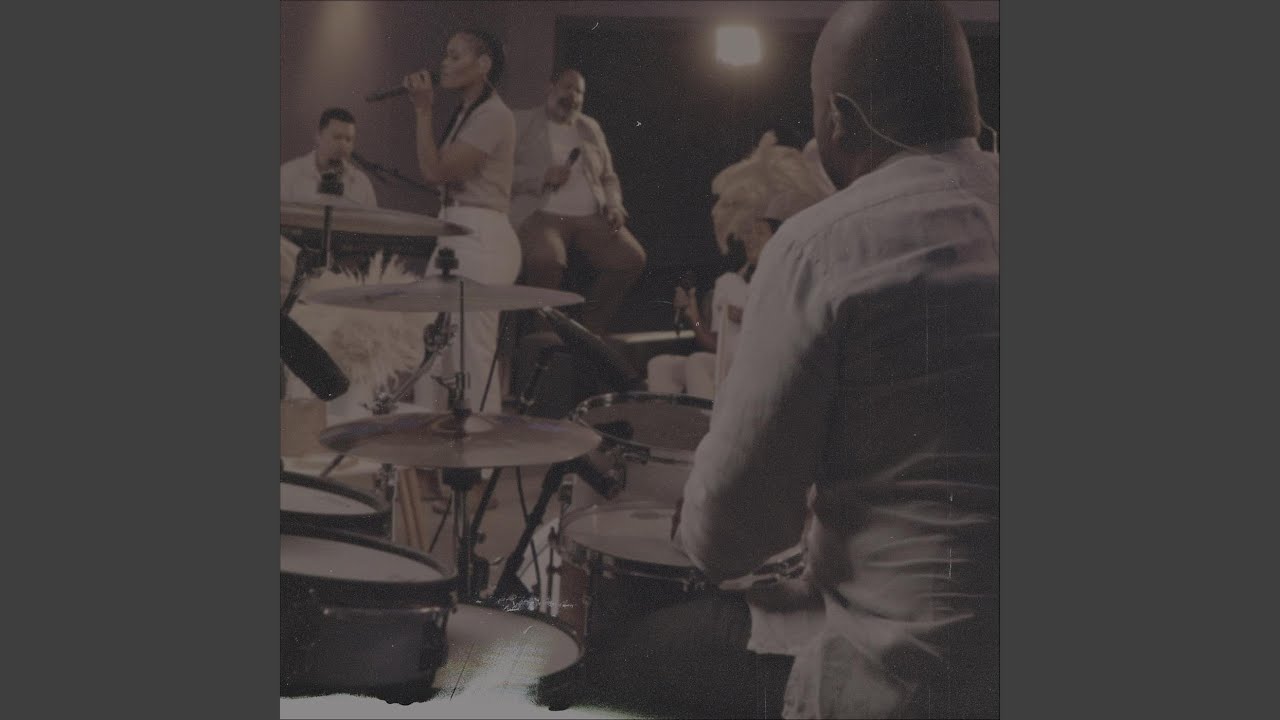 Den Bo Presensia (Live)