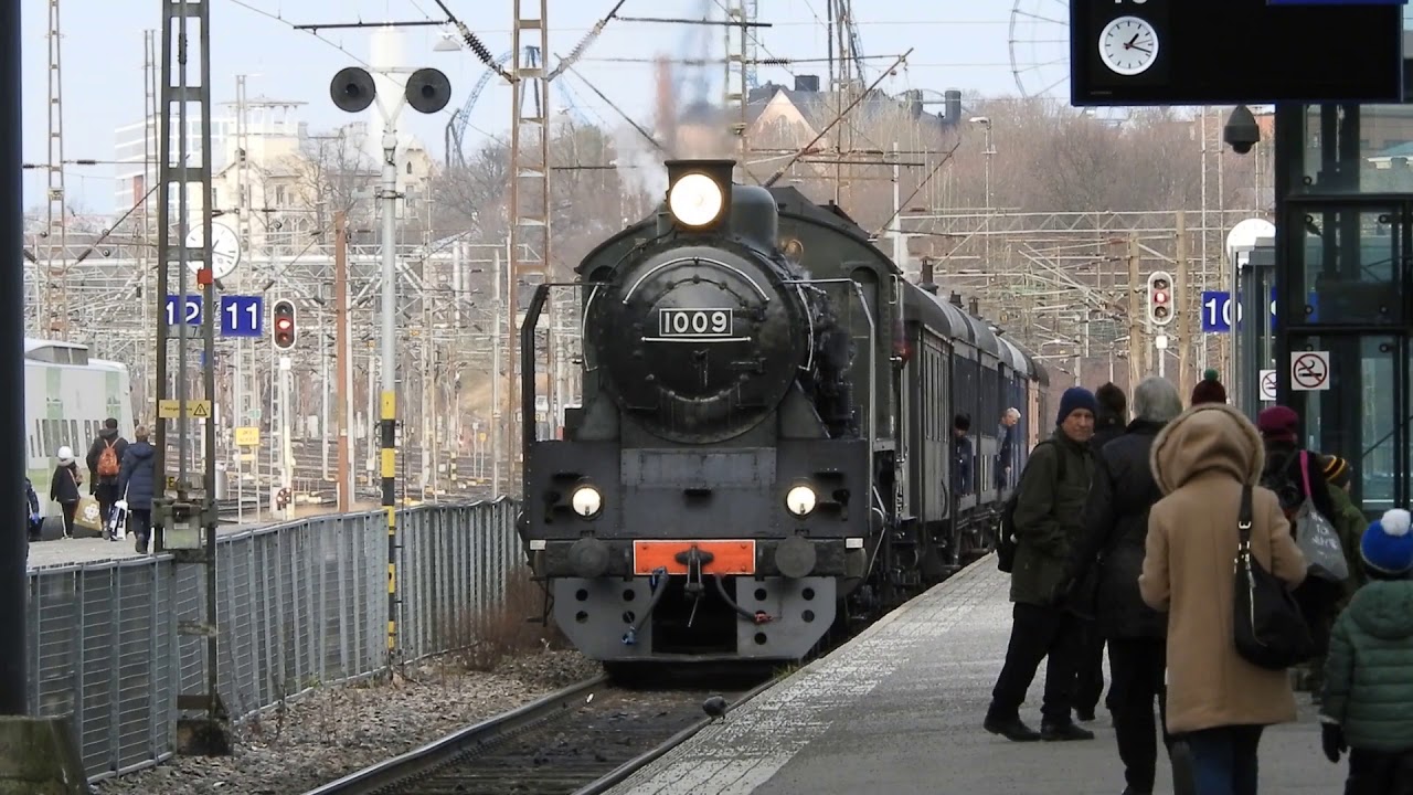 Ukko-Pekka Hr1 Espoon ja Helsingin rautatieasemalla (23.11.2019)