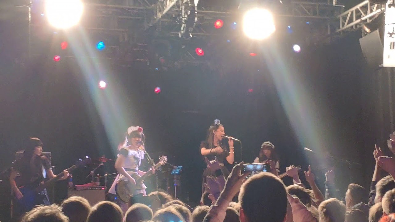 Band-Maid - Välipuhe & Don't You Tell Me (Helsinki, Nosturi 14.11.2018)
